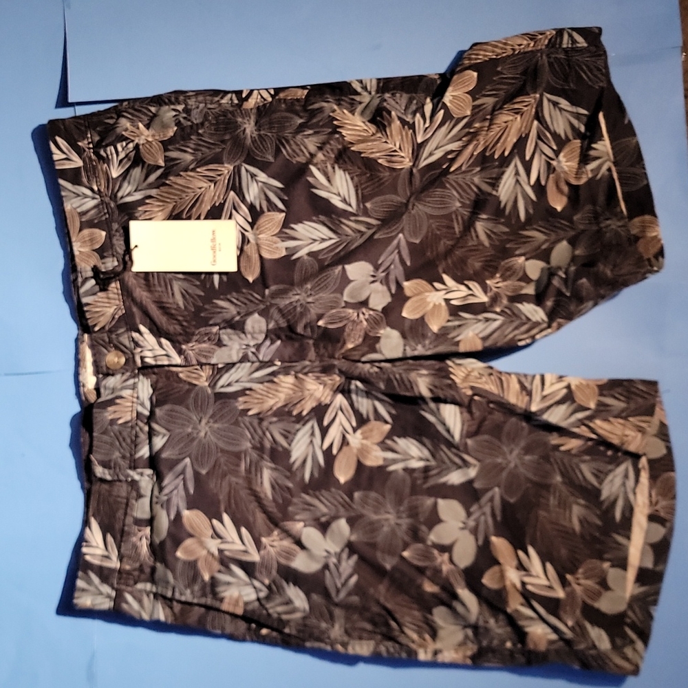 Tropical shorts